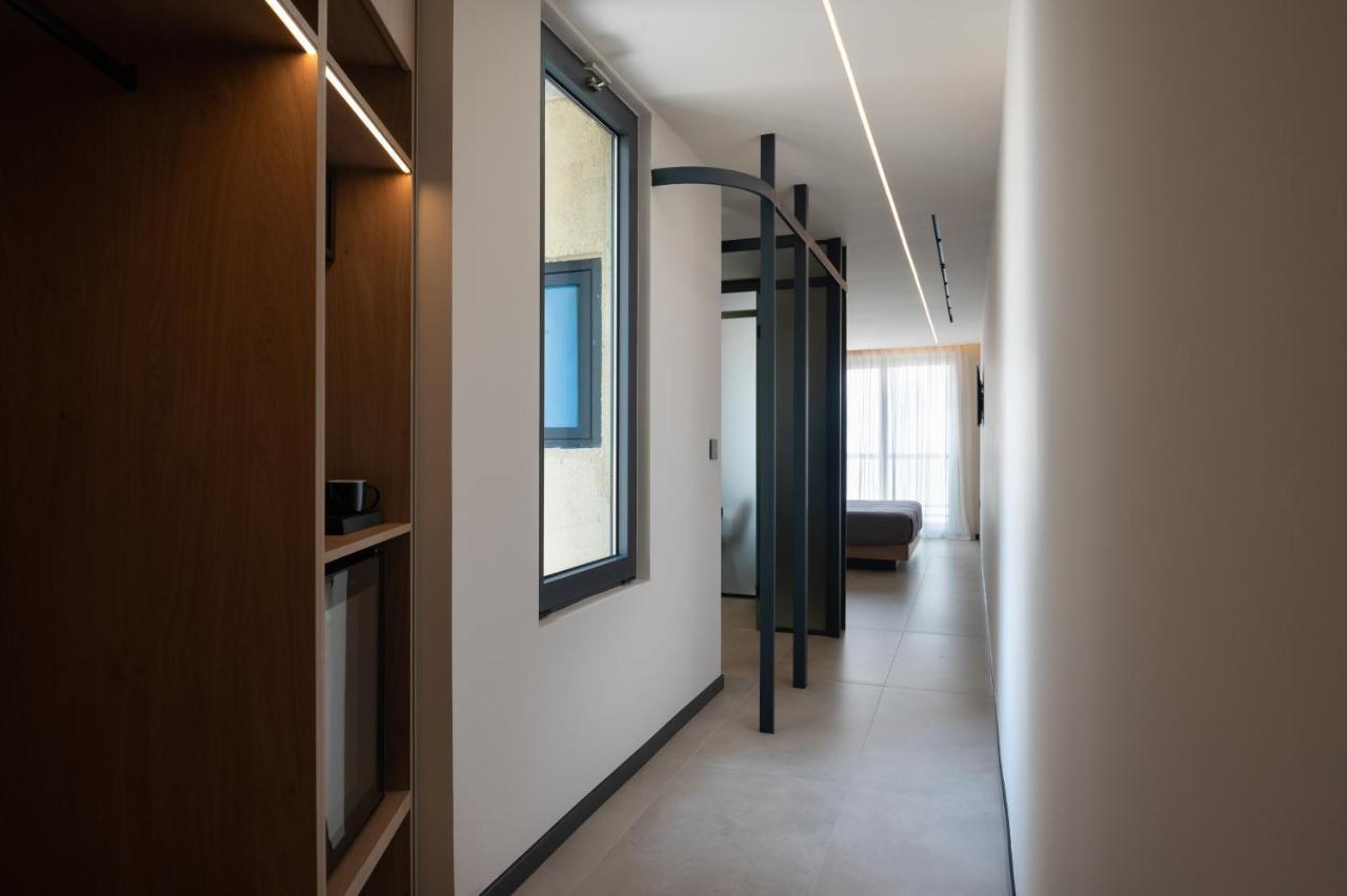 Nema Hotel Атина Екстериор снимка