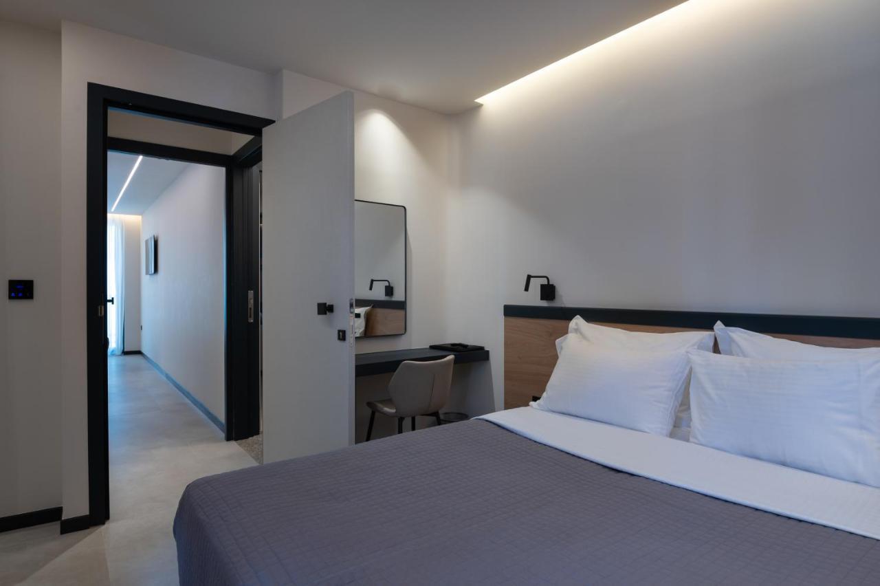 Nema Hotel Атина Екстериор снимка