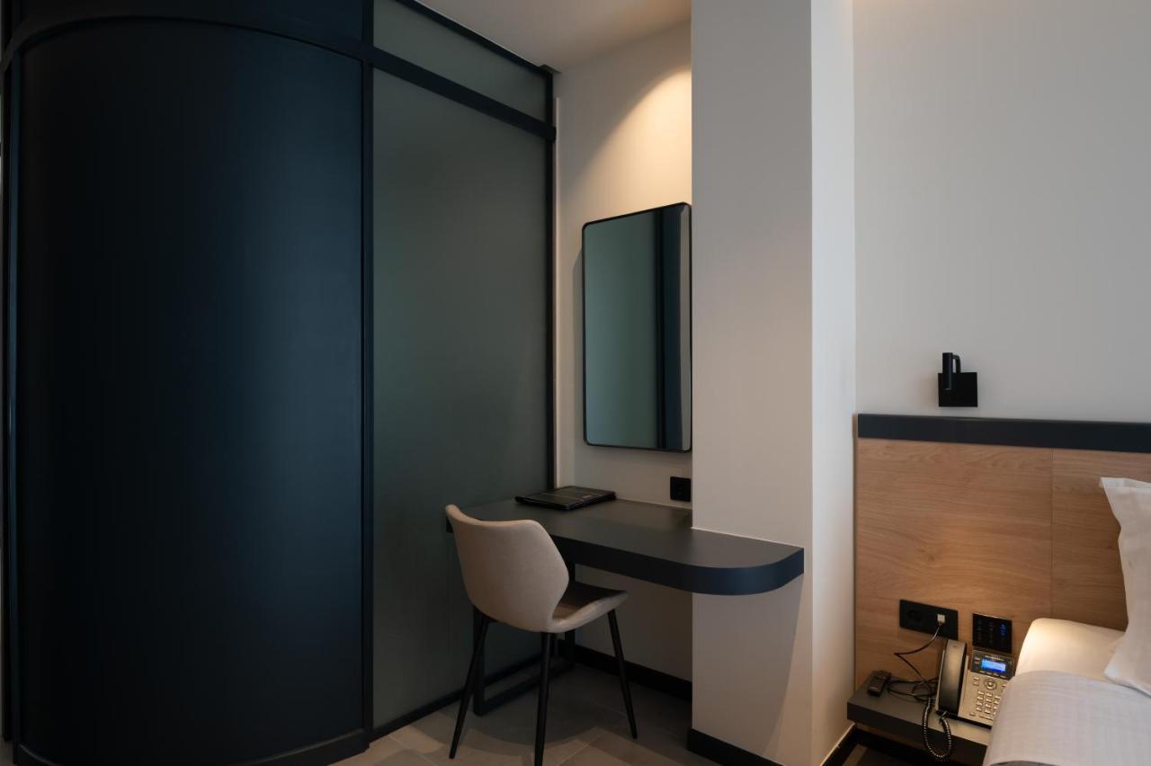 Nema Hotel Атина Екстериор снимка