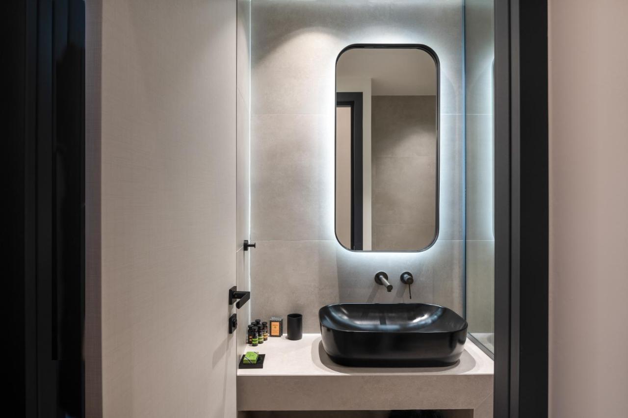 Nema Hotel Атина Екстериор снимка
