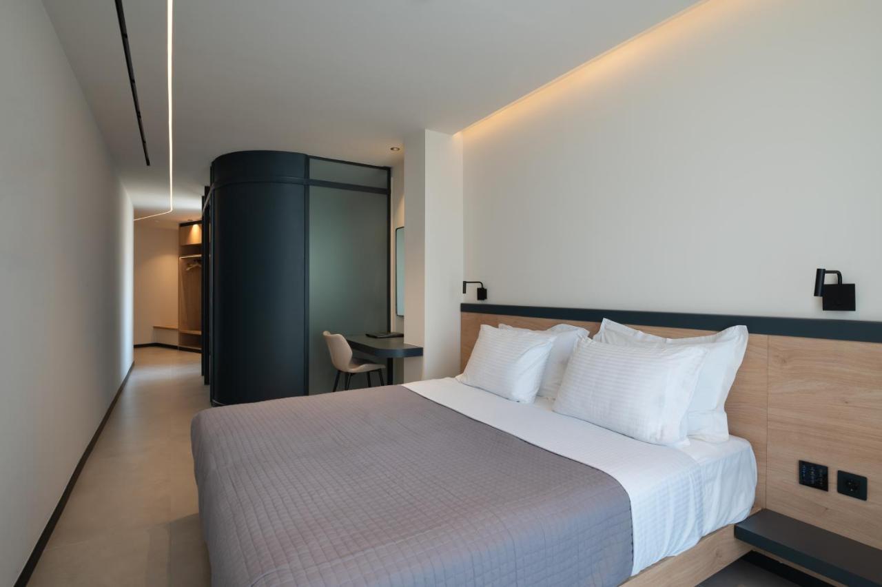 Nema Hotel Атина Екстериор снимка